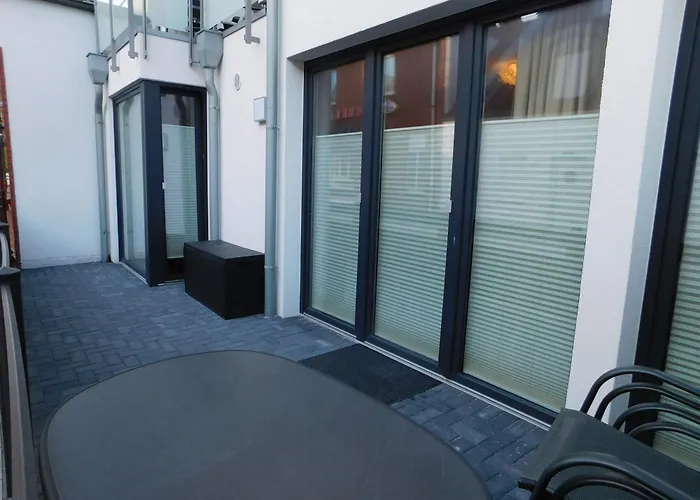 Lina アパート ノルダーナイ